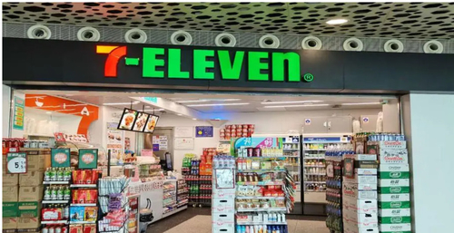 Latest company news about 7-Eleven Japan volgt met AI digitale signage metingen